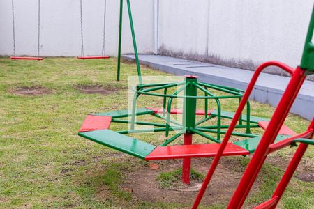 Casa de condomínio à venda com 75m², 2 quartos e 1 vagaÁrea comum - Playground