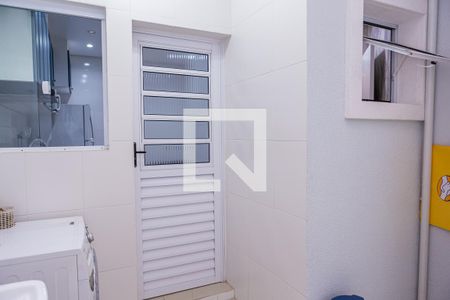 Casa de condomínio à venda com 75m², 2 quartos e 1 vagaLavanderia