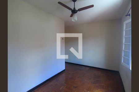 Casa à venda com 254m², 3 quartos e 3 vagasQuarto 03 andar de cima