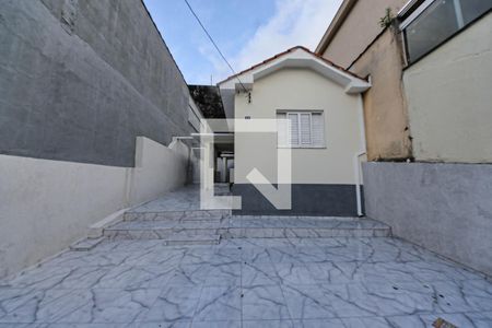 Casa para alugar com 60m², 1 quarto e 3 vagasQuintal/Garagem