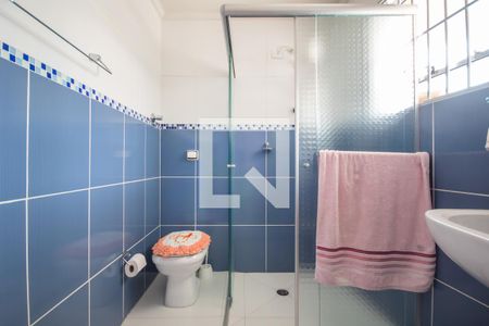 Casa à venda com 200m², 3 quartos e 2 vagas Casa à venda com 200m², 3 quartos e 2 vagasBanheiro da Suíte 2