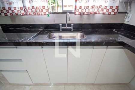 Casa à venda com 200m², 3 quartos e 2 vagas Casa à venda com 200m², 3 quartos e 2 vagasCozinha