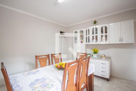 Casa à venda com 200m², 3 quartos e 2 vagas Casa à venda com 200m², 3 quartos e 2 vagasCozinha