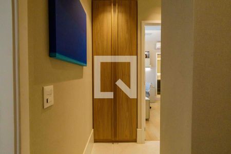 Apartamento para alugar com 98m², 2 quartos e 3 vagas Apartamento para alugar com 98m², 2 quartos e 3 vagasHall