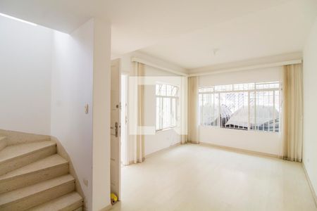 Sala de casa à venda com 3 quartos, 125m² em Jardim Aeroporto, São Paulo