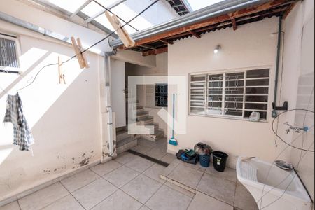 Casa para alugar com 149m², 4 quartos e 1 vaga Casa para alugar com 149m², 4 quartos e 1 vagaQuintal e Área de Serviço