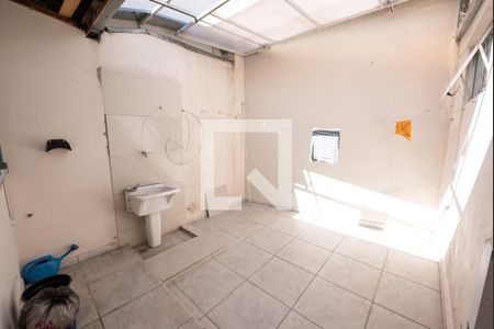 Casa para alugar com 149m², 4 quartos e 1 vaga Casa para alugar com 149m², 4 quartos e 1 vagaQuintal e Área de Serviço