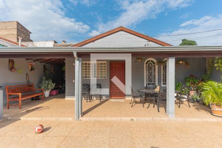 Casa à venda com 120m², 2 quartos e 1 vagaFachada