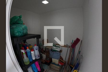 Apartamento à venda com 94m², 2 quartos e 2 vagasDISPENSA 