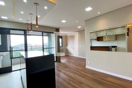 Sala de apartamento à venda com 2 quartos, 70m² em Alphaville, Barueri