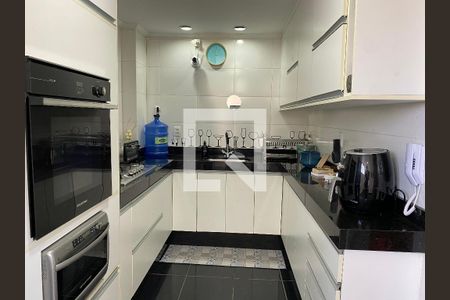 Apartamento à venda com 59m², 2 quartos e 1 vagaCozinha