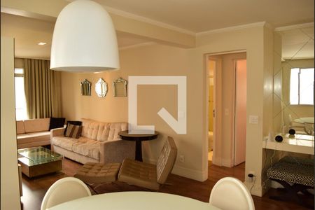 Apartamento à venda com 90m², 2 quartos e 2 vagasSala