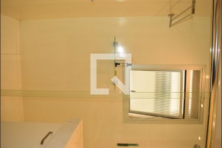 Apartamento à venda com 90m², 2 quartos e 2 vagasBanheiro da Suíte 1 