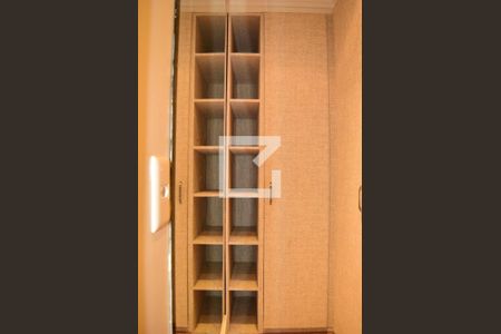 Apartamento à venda com 90m², 2 quartos e 2 vagasCloset