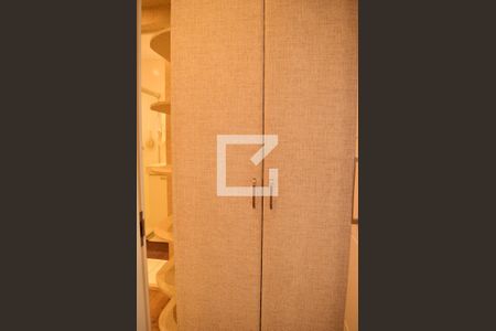 Apartamento à venda com 90m², 2 quartos e 2 vagasCloset