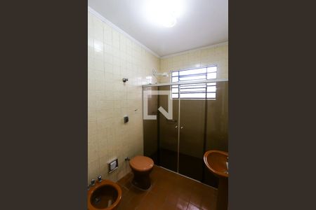 Casa para alugar com 120m², 4 quartos e 2 vagas Casa para alugar com 120m², 4 quartos e 2 vagasBanheiro