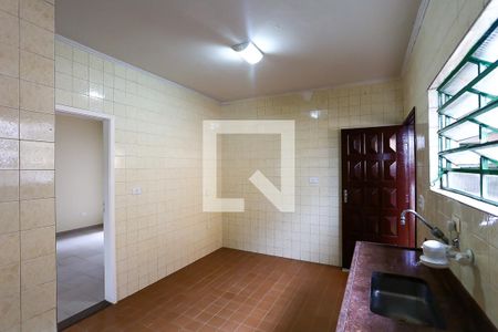 Casa para alugar com 120m², 4 quartos e 2 vagas Casa para alugar com 120m², 4 quartos e 2 vagasCozinha
