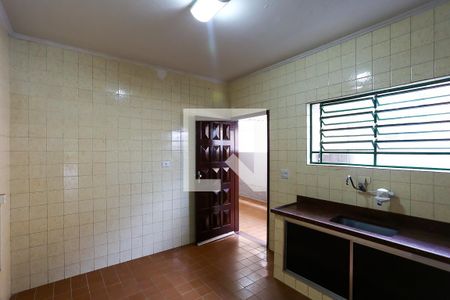 Casa para alugar com 120m², 4 quartos e 2 vagas Casa para alugar com 120m², 4 quartos e 2 vagasCozinha