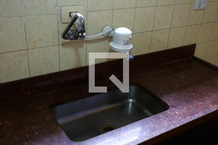 Casa para alugar com 120m², 4 quartos e 2 vagas Casa para alugar com 120m², 4 quartos e 2 vagasCozinha