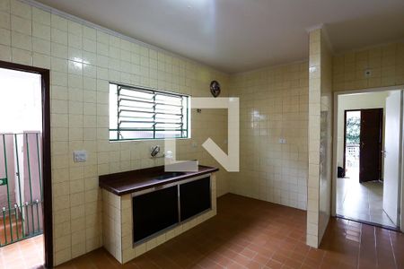 Casa para alugar com 120m², 4 quartos e 2 vagas Casa para alugar com 120m², 4 quartos e 2 vagasCozinha