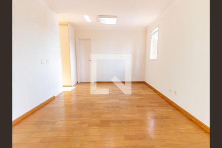 Apartamento para alugar com 246m², 4 quartos e 5 vagas Apartamento para alugar com 246m², 4 quartos e 5 vagasSuíte 3