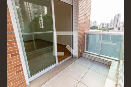 Apartamento para alugar com 246m², 4 quartos e 5 vagas Apartamento para alugar com 246m², 4 quartos e 5 vagasSuíte 3 - Varanda