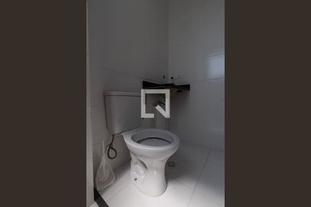 Apartamento para alugar com 47m², 2 quartos e 1 vaga Apartamento para alugar com 47m², 2 quartos e 1 vagaBanheiro