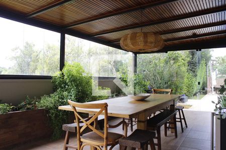 Casa de condomínio à venda com 1000m², 5 quartos e 6 vagasJantar externo 