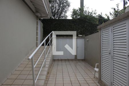 Casa de condomínio à venda com 1000m², 5 quartos e 6 vagasÁrea de Serviço