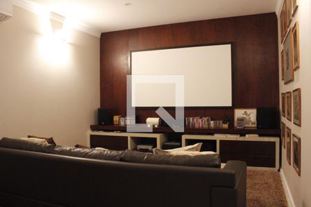 Casa de condomínio à venda com 1000m², 5 quartos e 6 vagasHome Theatre 