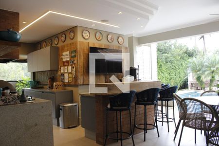 Casa de condomínio à venda com 1000m², 5 quartos e 6 vagasChurrasqueira