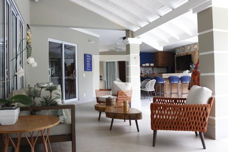 Casa de condomínio à venda com 1000m², 5 quartos e 6 vagasEstar da Varanda