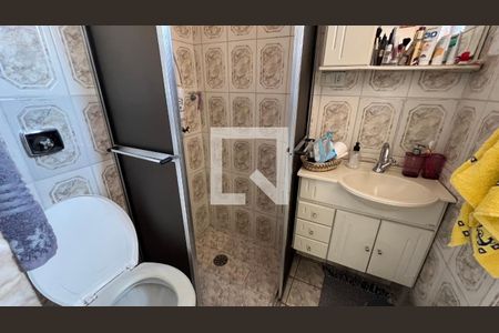 Casa à venda com 650m², 5 quartos e 6 vagas Casa à venda com 650m², 5 quartos e 6 vagasBanheiro da suite externa