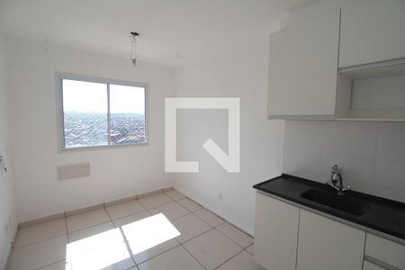 Sala / Cozinha de kitnet/studio para alugar com 1 quarto, 25m² em Cidade Satélite Santa Bárbara, São Paulo