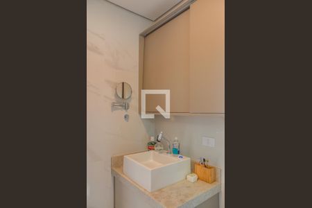 Apartamento à venda com 134m², 3 quartos e 2 vagasBanheiro do Quarto 2 