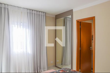 Apartamento à venda com 134m², 3 quartos e 2 vagasQuarto 2 