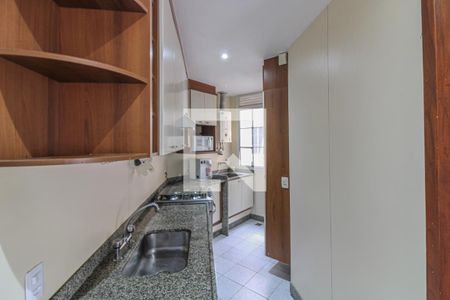 Apartamento à venda com 80m², 2 quartos e 2 vagas Apartamento à venda com 80m², 2 quartos e 2 vagasCozinha e Área de Serviço