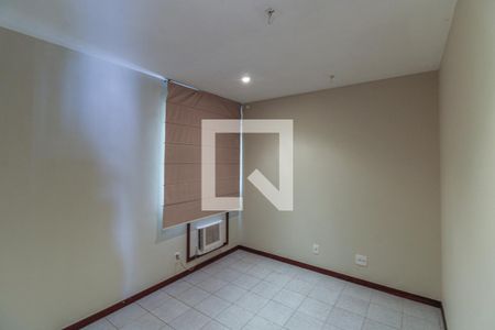 Apartamento à venda com 80m², 2 quartos e 2 vagas Apartamento à venda com 80m², 2 quartos e 2 vagasQuarto