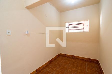 Quarto 2 de casa para alugar com 2 quartos, 60m² em Humaita, Porto Alegre