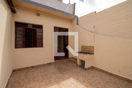 Casa para alugar com 60m², 2 quartos e 1 vagaÁrea de Serviço