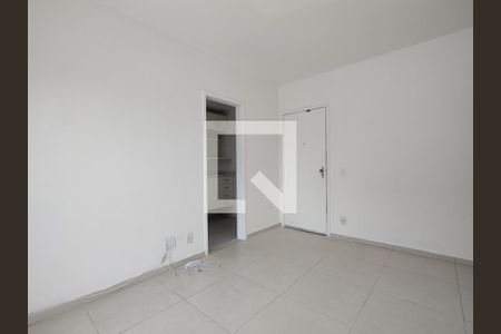 Sala  de apartamento para alugar com 2 quartos, 66m² em Jacarepaguá, Rio de Janeiro