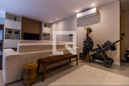 Sala de TV de apartamento à venda com 3 quartos, 116m² em Tamboré, Santana de Parnaíba