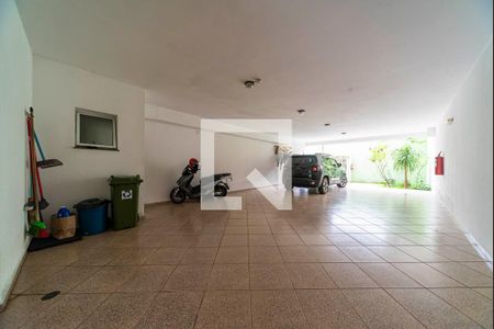 Apartamento à venda com 142m², 2 quartos e 2 vagas Apartamento à venda com 142m², 2 quartos e 2 vagasGaragem