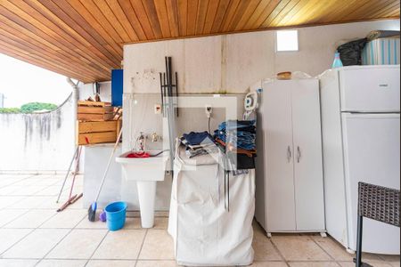 Apartamento à venda com 142m², 2 quartos e 2 vagas Apartamento à venda com 142m², 2 quartos e 2 vagasÁrea de Serviço