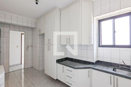 Apartamento à venda com 80m², 3 quartos e 2 vagasCozinha