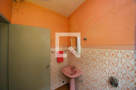 Casa à venda com 280m², 4 quartos e 2 vagasBanheiro 2