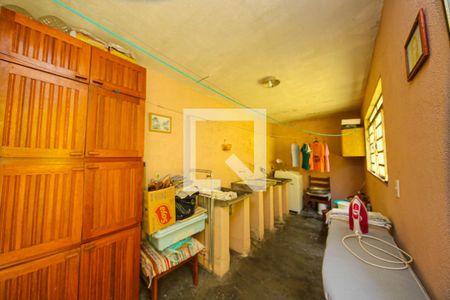 Casa à venda com 280m², 4 quartos e 2 vagasÁrea de Serviço