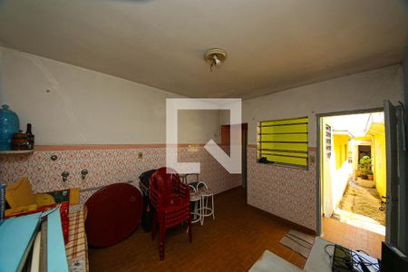 Casa à venda com 280m², 4 quartos e 2 vagasSala 2