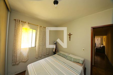 Casa à venda com 280m², 4 quartos e 2 vagasQuarto 4