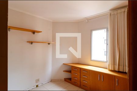 Apartamento para alugar com 75m², 3 quartos e 2 vagasQuarto 2